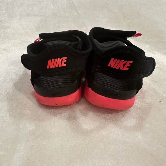 Nike Sunray Sandals Black Nike Sandals sz 9 c Nike Sunray Adjust 5 V2 Pink Black - Picture 3 of 8